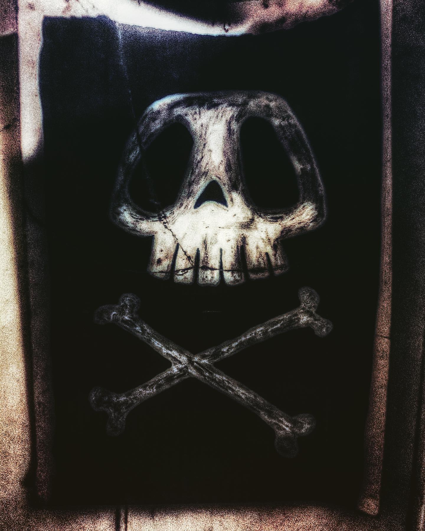 Esquisse au drapeau noir